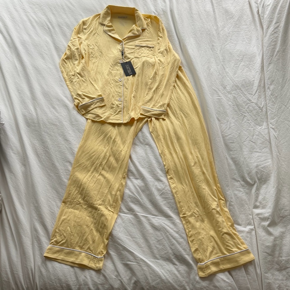 NWT KATIE J NYC JUNIOR MAIA SOLID LOUNGE SET in butter yellow size XS - Picture 2 of 7